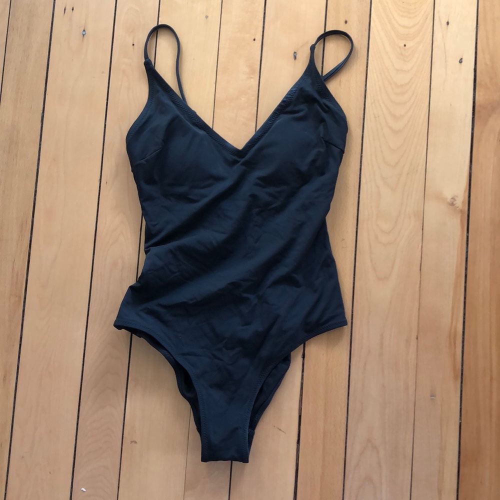 H and M one piece